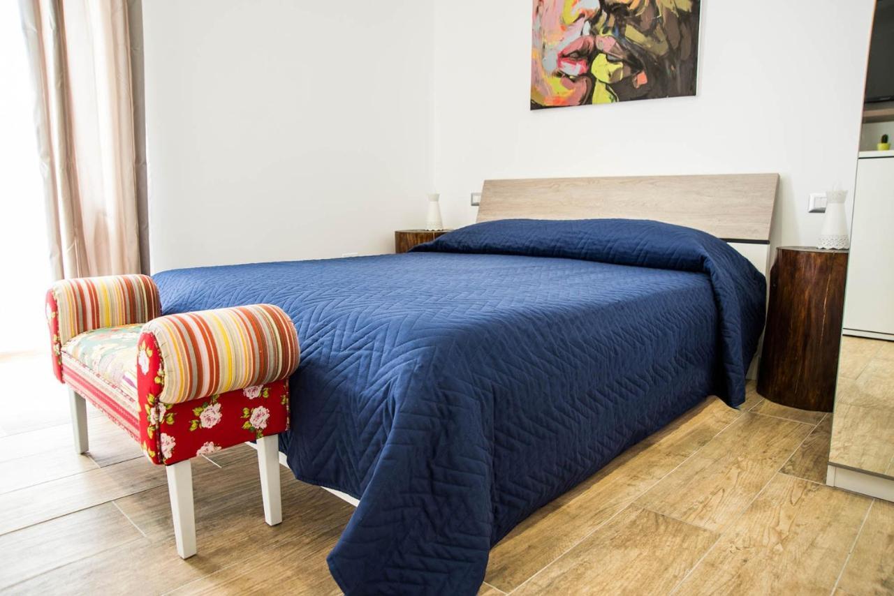 Brezza Marina B&B Барлетта Экстерьер фото